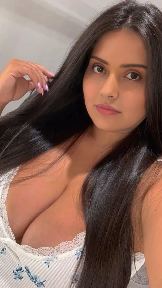 Riya Jamshedpur Call Girl Service